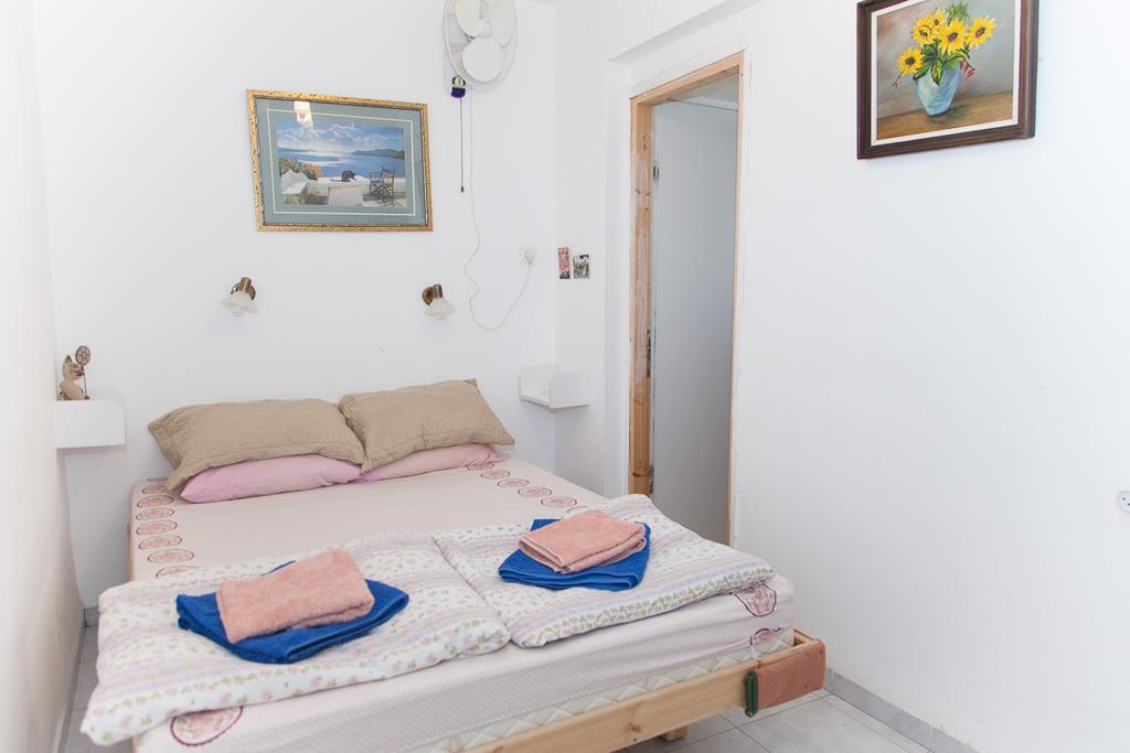 Stella Maris Hosting Apartment Хайфа Стая снимка