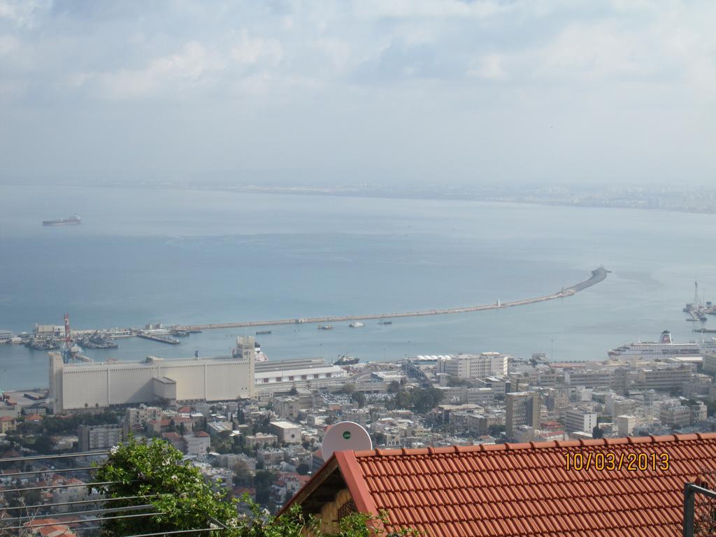 Stella Maris Hosting Apartment Хайфа Екстериор снимка