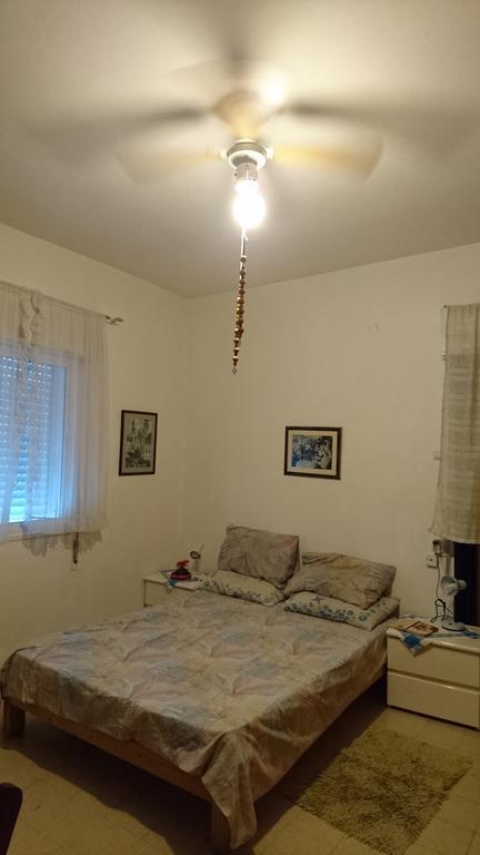 Stella Maris Hosting Apartment Хайфа Екстериор снимка